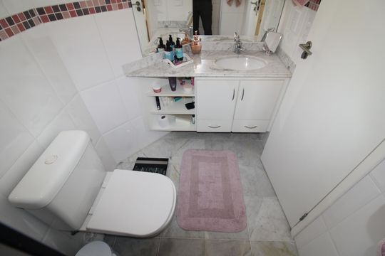 Banheiro 2 de apartamento à venda com 2 quartos, 80m² em Chora Menino, São Paulo