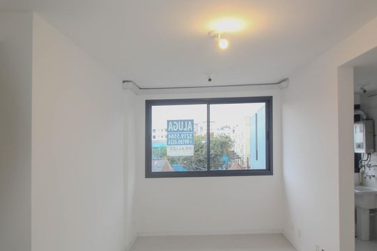 Sala de apartamento para alugar com 2 quartos, 57m² em Azenha, Porto Alegre