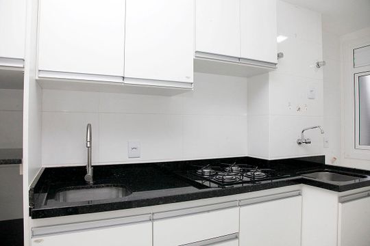 Cozinha + Área de Serviço de apartamento para alugar com 2 quartos, 54m² em Farroupilha, Porto Alegre