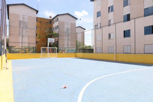 Área comum - Quadra de apartamento para alugar com 2 quartos, 52m² em Conjunto Residencial José Bonifácio, São Paulo