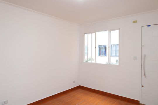 Sala de apartamento para alugar com 2 quartos, 52m² em Conjunto Residencial José Bonifácio, São Paulo