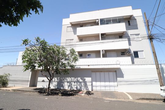 Plaquinha de apartamento para alugar com 2 quartos, 58m² em Pampulha, Uberlândia