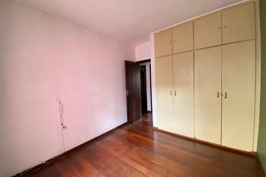 Quarto 2 de casa para alugar com 3 quartos, 121m² em Jardim Alvorada (zona Oeste), São Paulo