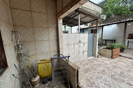 Varanda de casa para alugar com 2 quartos, 90m² em Bento Ribeiro, Rio de Janeiro