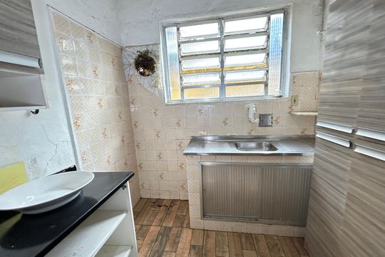 Cozinha de casa para alugar com 2 quartos, 90m² em Bento Ribeiro, Rio de Janeiro