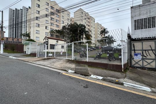 Fachada com PLACA GRANDE de apartamento à venda com 3 quartos, 74m² em Jaguaribe, Osasco