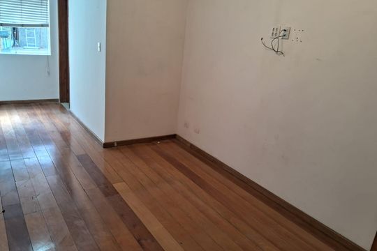 Sala de casa à venda com 2 quartos, 160m² em Vila Carrão, São Paulo