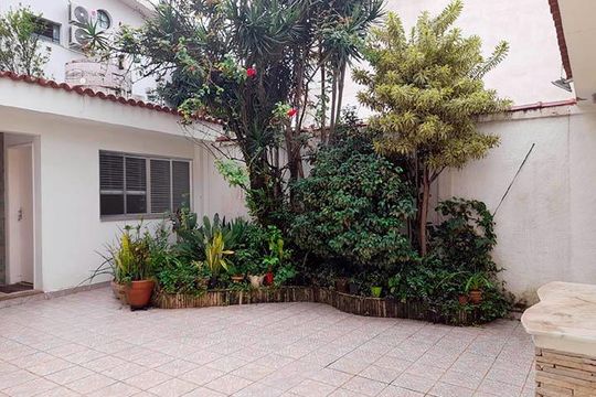 Área externa de casa à venda com 2 quartos, 160m² em Vila Carrão, São Paulo