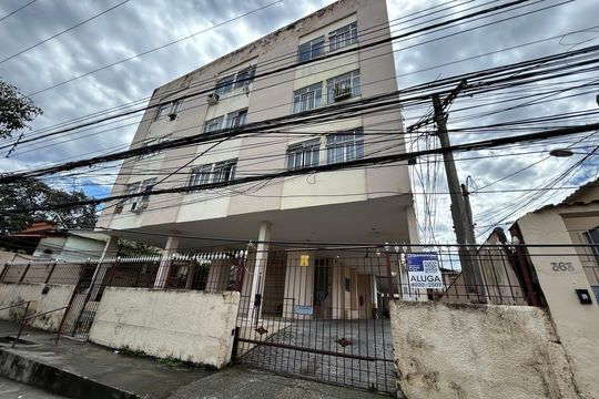 Fachada + paca de apartamento para alugar com 1 quarto, 30m² em Turiaçú, Rio de Janeiro
