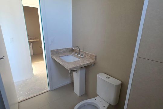 Banheiro de apartamento à venda com 3 quartos, 76m² em Planalto, São Bernardo do Campo