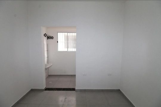 Sala de kitnet/studio para alugar com 1 quarto, 28m² em Jardim da Granja, São José dos Campos