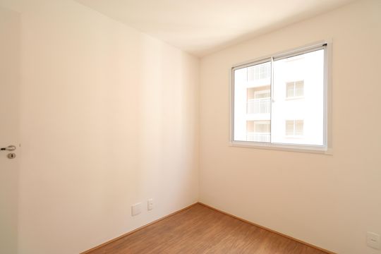 Quarto 2 de apartamento à venda com 2 quartos, 34m² em Parque Industrial Tomas Edson, São Paulo