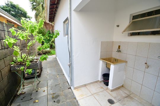 Área de Serviço de casa de condomínio para alugar com 3 quartos, 122m² em Conjunto Habitacional Vila Santana (sousas), Campinas