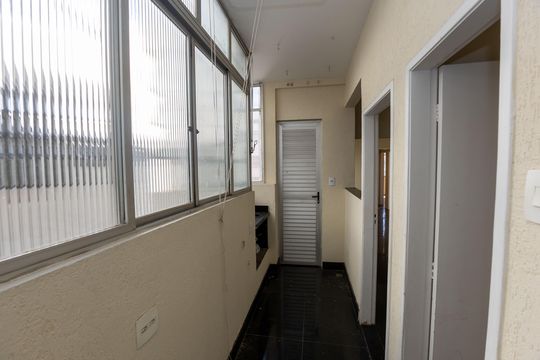 Área de Serviço / Banheiro 2 de apartamento para alugar com 3 quartos, 100m² em Gutierrez, Belo Horizonte