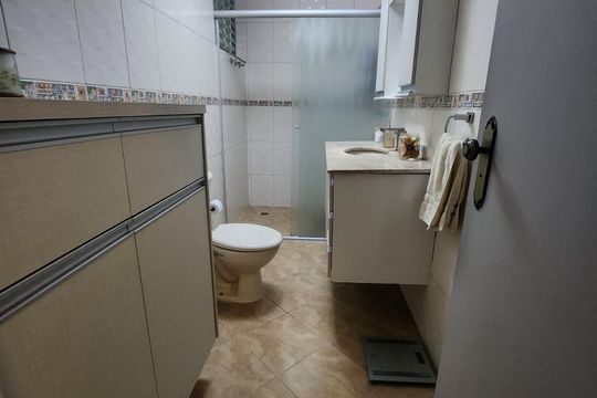 Banheiro de apartamento à venda com 3 quartos, 173m² em Centro, Santo André