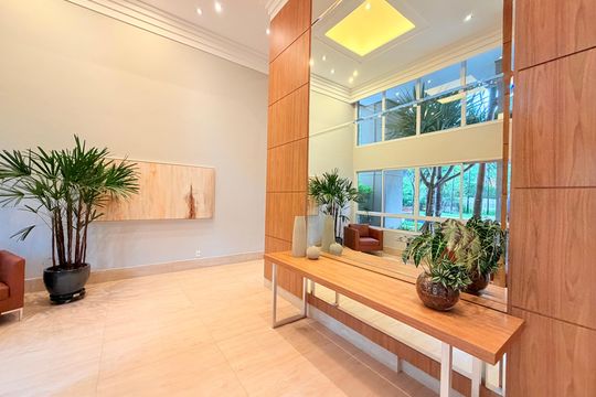 Hall de entrada de apartamento à venda com 3 quartos, 167m² em Cidade Monções, São Paulo