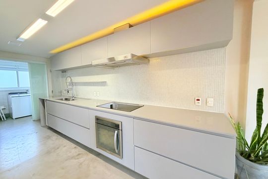 Cozinha de apartamento à venda com 3 quartos, 167m² em Cidade Monções, São Paulo