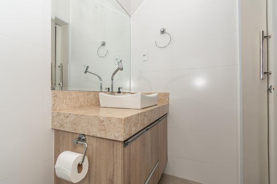 Banheiro da Suíte de casa à venda com 3 quartos, 95m² em Residencial Guaíra, Sumaré