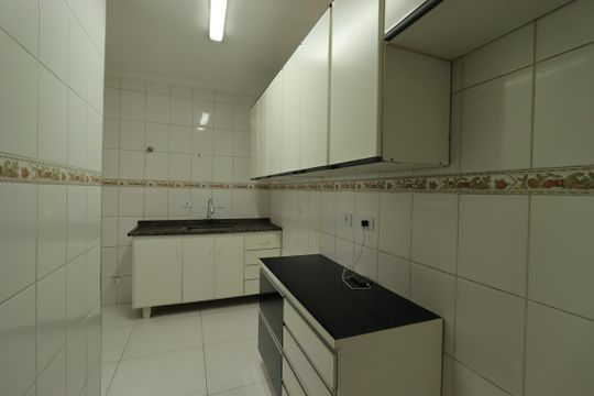 Cozinha de apartamento para alugar com 2 quartos, 68m² em Vila Valparaíso, Santo André