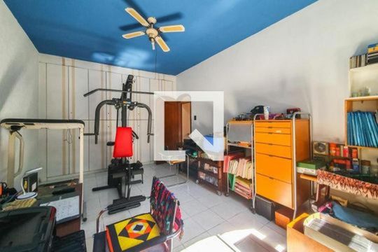 Quarto de casa à venda com 3 quartos, 250m² em Vila Mariana, São Paulo