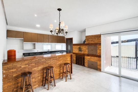 Cozinha de casa de condomínio para alugar com 4 quartos, 175m² em Hípica, Porto Alegre