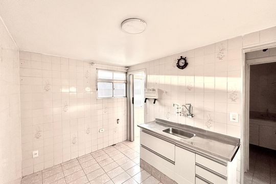 Apartamento para alugar com 3 quartos, 57m² em Conjunto Residencial José Bonifácio, São Paulo