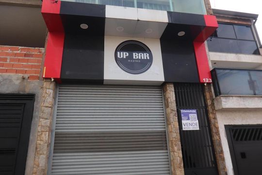 Fachada de casa à venda com 2 quartos, 100m² em Vila Nova Maua, São Paulo