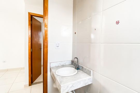 Banheiro  de apartamento para alugar com 2 quartos, 44m² em Cidade Antônio Estêvão de Carvalho, São Paulo
