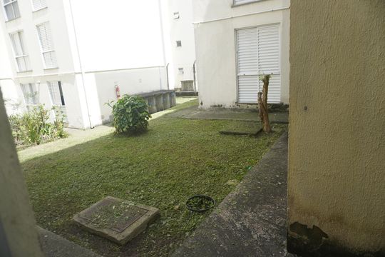 Varanda da sala de apartamento para alugar com 2 quartos, 46m² em Conjunto Residencial José Bonifácio, São Paulo