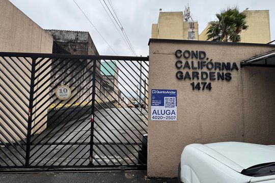 Fachada com PLACA GRANDE de apartamento à venda com 2 quartos, 56m² em Padroeira, Osasco