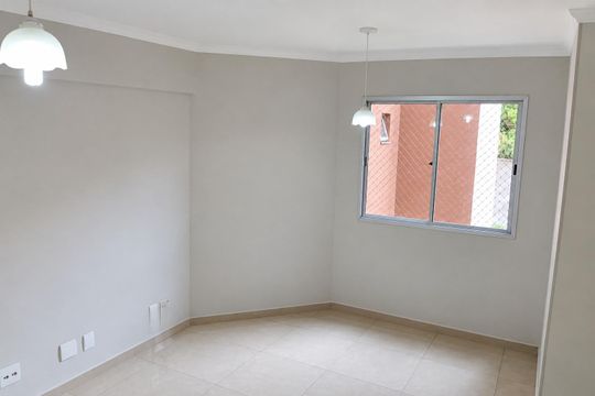 Sala de apartamento à venda com 2 quartos, 52m² em Jardim Maria Estela, São Paulo