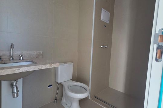 Banheiro de apartamento à venda com 3 quartos, 76m² em Planalto, São Bernardo do Campo