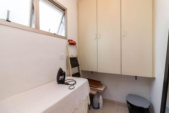 Quarto de Serviço de apartamento para alugar com 2 quartos, 70m² em Santana, São Paulo