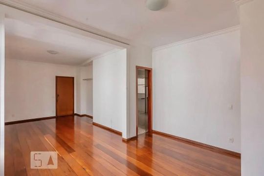 Sala de apartamento para alugar com 4 quartos, 141m² em Santo Antônio, Belo Horizonte