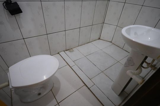 Banheiro de casa para alugar com 1 quarto, 30m² em Conceicao, Osasco