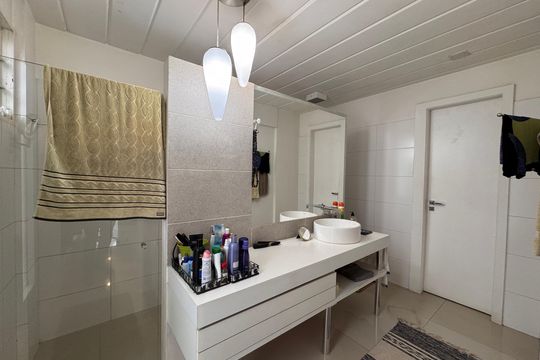 Suíte 2 - Banheiro de casa para alugar com 3 quartos, 10000m² em Barra de Guaratiba, Rio de Janeiro