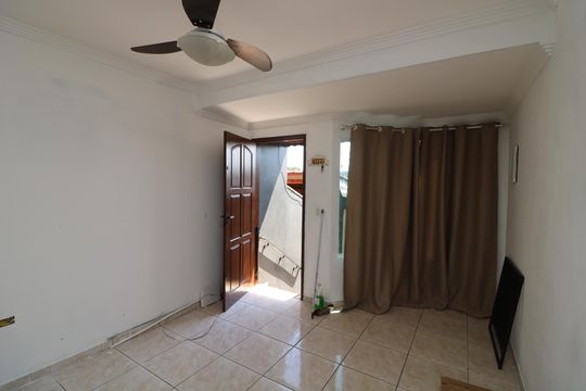 Sala de casa à venda com 3 quartos, 116m² em Jardim Nove de Julho, São Paulo