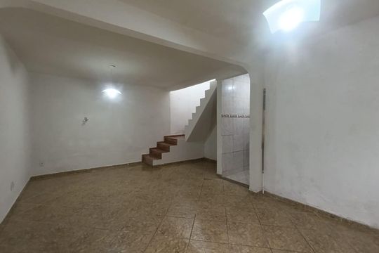 Casa para alugar com 2 quartos, 80m² em Cruzeiro do Sul, Nova Iguaçu