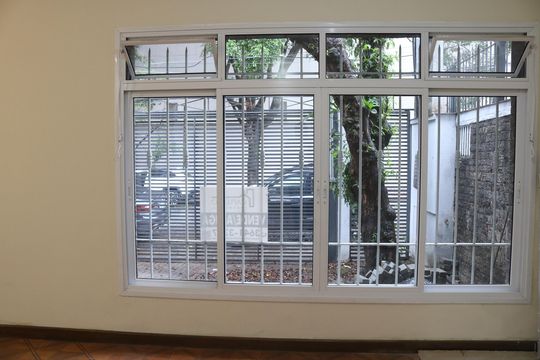 Sala de casa para alugar com 3 quartos, 160m² em Água Branca, São Paulo