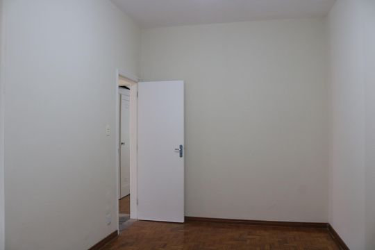 Quarto 3 de casa para alugar com 3 quartos, 160m² em Água Branca, São Paulo