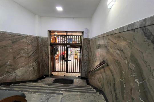 Portaria  de apartamento para alugar com 2 quartos, 65m² em Copacabana, Rio de Janeiro
