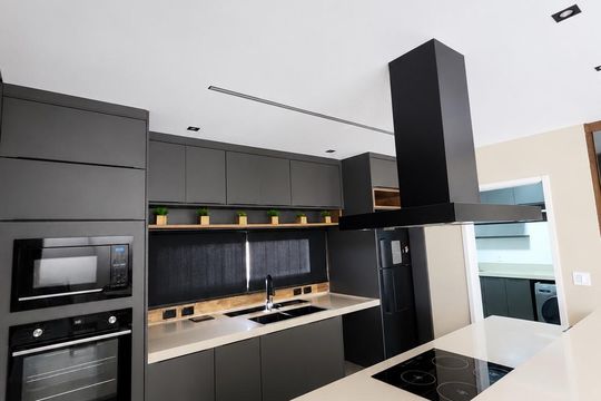 Cozinha de casa à venda com 5 quartos, 376m² em Fazenda Santa Cândida, Campinas