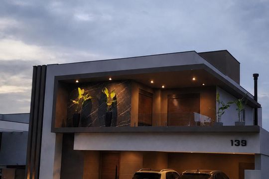 Fachada de casa à venda com 5 quartos, 376m² em Fazenda Santa Cândida, Campinas