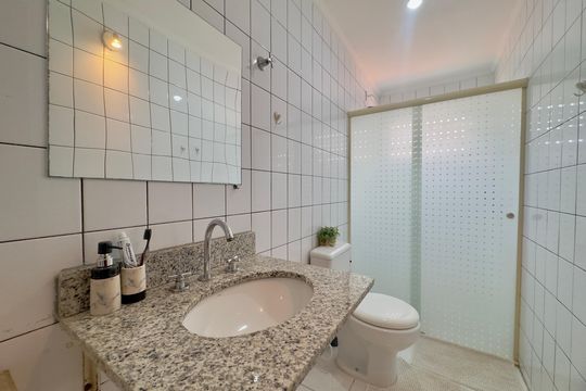 Banheiro de apartamento à venda com 2 quartos, 65m² em Vila Harmonia, Guarulhos