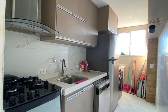 Cozinha de apartamento para alugar com 2 quartos, 42m² em Nova Baden, Betim