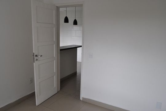 Casa para alugar com 3 quartos, 180m² em Del Castilho, Rio de Janeiro
