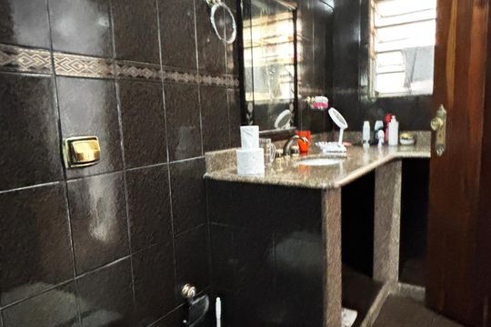 Banheiro da Suíte de casa à venda com 3 quartos, 272m² em Jardim Las Vegas, Santo André