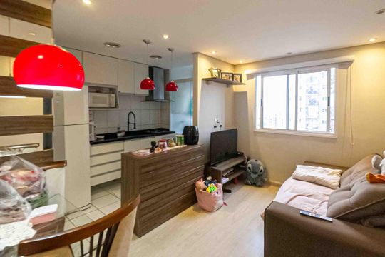 Apartamento à venda com 2 quartos, 49m² em Vila Antonieta, São Paulo
