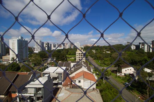 Vista de apartamento à venda com 2 quartos, 80m² em Cabral, Curitiba