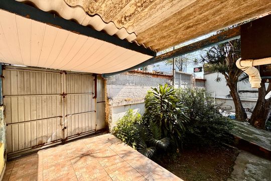 Garagem de casa para alugar com 2 quartos, 80m² em Vila Paranagua, São Paulo
